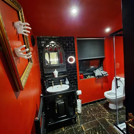 Wednesday's Family Affittacamere 3*